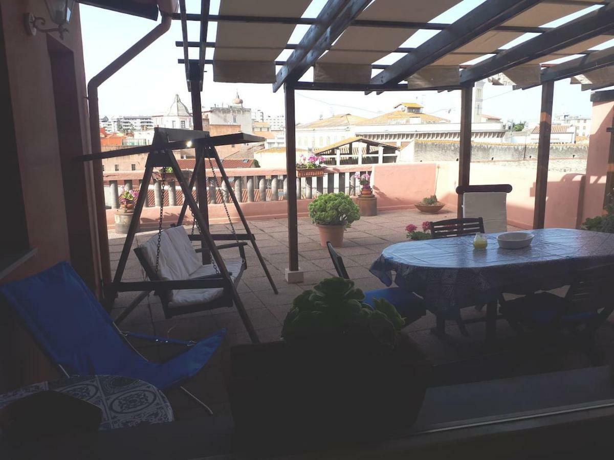 Attico In Centro Con Vista Della Torre - Cozy Penthouse Facing To The Tower Apartment Oristano Ngoại thất bức ảnh